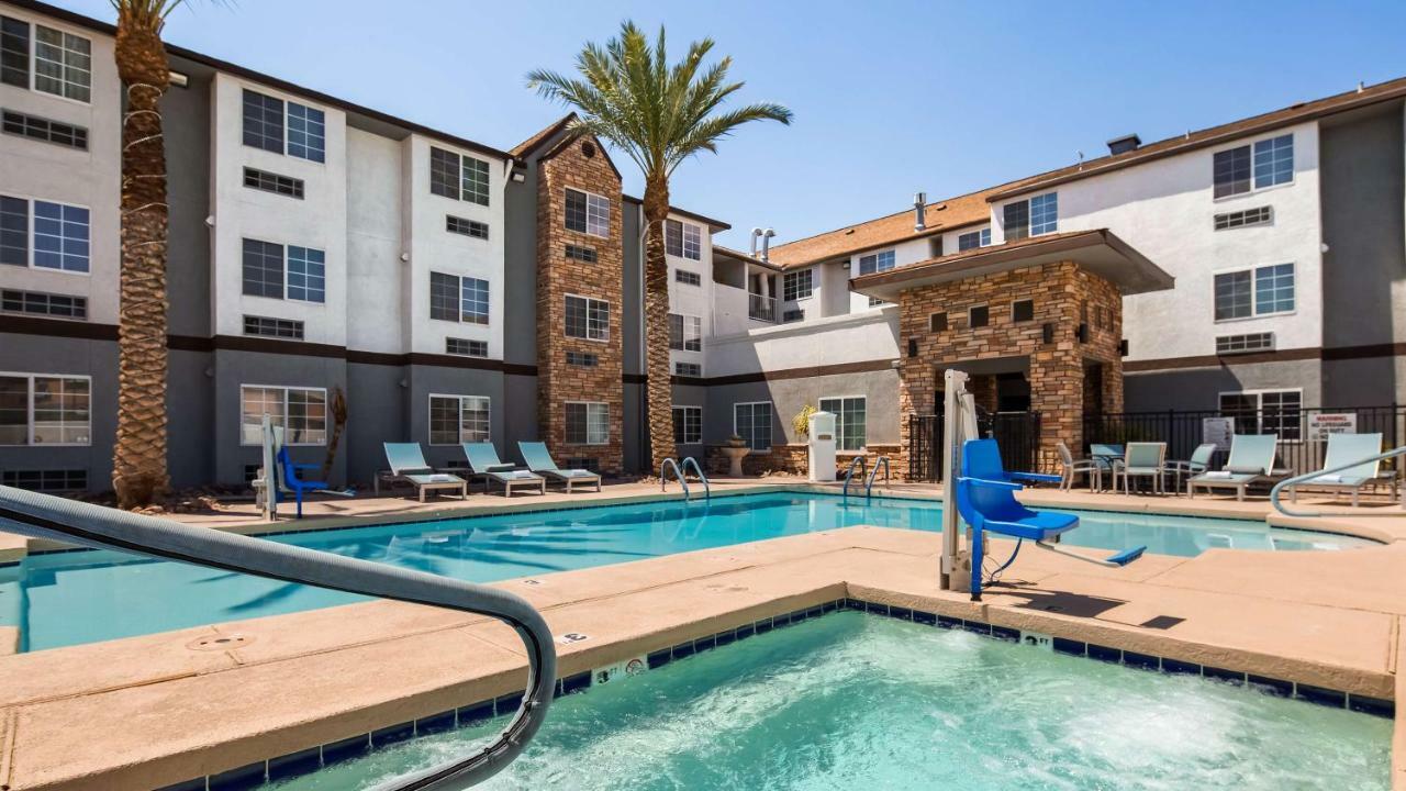 Best Western Plus Yuma Foothills Inn & Suites Exterior photo